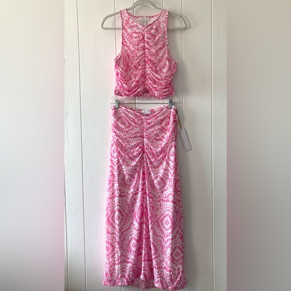 House of Harlow 1960 Dresses & Skirts - House of Harlow Barbie Pink Watercolor Skirt Set